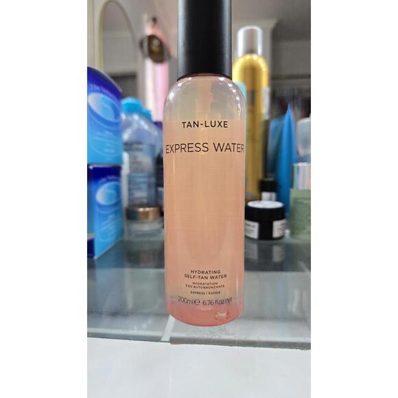 Tan Luxe express water - Picture 1 of 2
